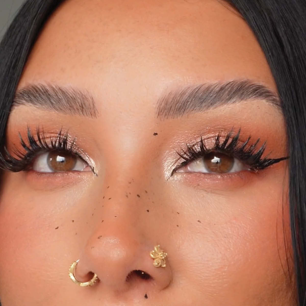 Brow Highlight & Concealer Palette – 4 Shades - LASH V
